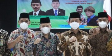 Ngombe Teh Tubruk Jilid IV