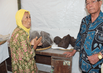 Tim Verifikasi Produk Halal Kagum Dengan Kegigihan Seorang Nenek