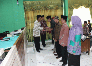 Pembinaan Penyuluh PAI Non PNS Sekaligus Penyerahan SK