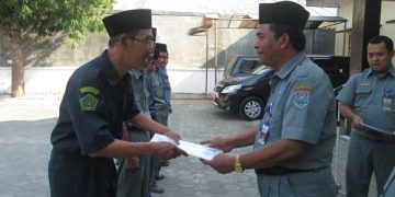 Lima Orang Honorer K2 Terima SK CPNS