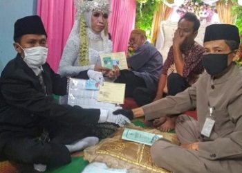Daftar Nikah Langsung Dapat KTP Dan KK Baru Melalui Aplikasi Jakwir Cetem