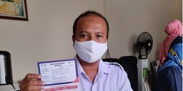 Bersama Jajarannya, Kepala KUA Kec. Tegal Timur Lakukan Vaksinasi Covid-19