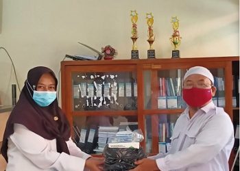Penyaluran Bantuan Masker Bagi Siswa Siswi Madrasah Ibtidaiyah Se Kota Tegal