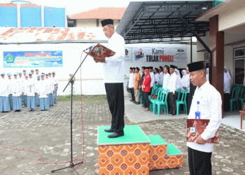 Putih Hitam warnai Kekhusuan Upacara HAB Ke-71