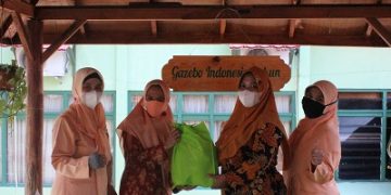 Dharma Wanita Persatuan Kantor Kementerian Agama Kota Tegal Berbagi