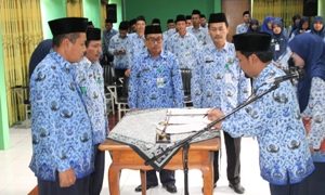 KakanKemenag Kota Tegal Melantik 3 Pejabat Eselon IV