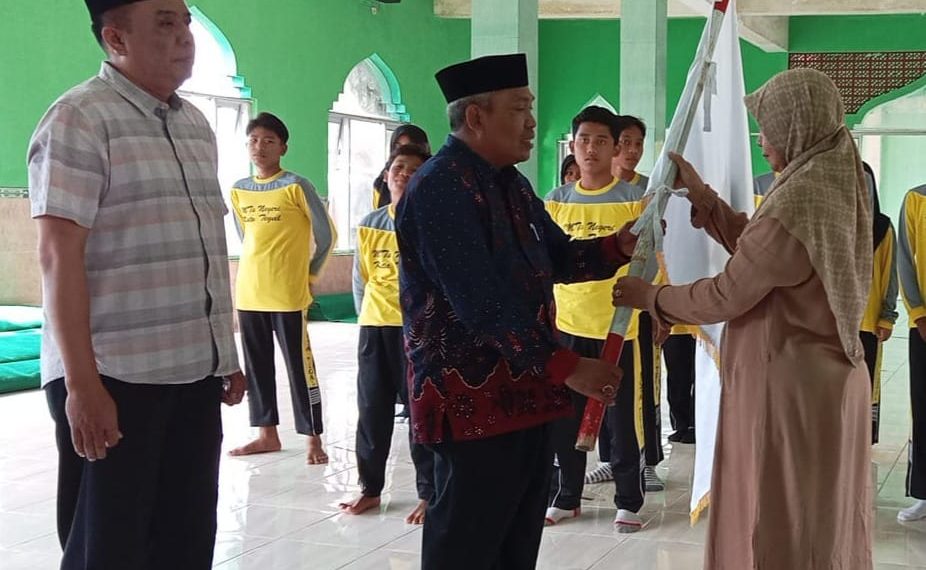 Agus Seri Lepas Kontingen PORSENI MTs Kota Tegal