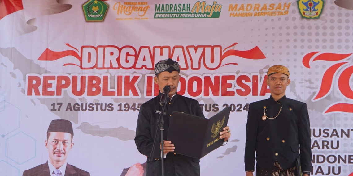 Peringati HUT Kemerdekaan RI ke 79, Kantor Kementerian Agama Kota Tegal Gelar Upacara Bendera