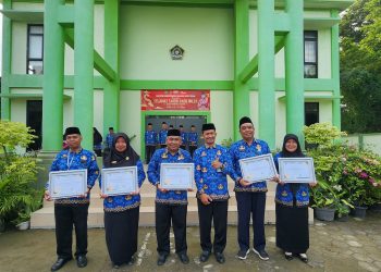 Mewujudkan Kemenag yang Lebih Baik : Upacara dan Apresiasi Penghargaan bagi Pegawai yang Berprestasi