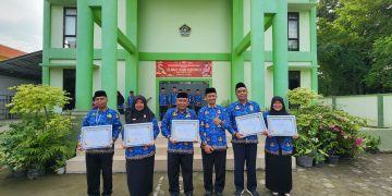 Mewujudkan Kemenag yang Lebih Baik : Upacara dan Apresiasi Penghargaan bagi Pegawai yang Berprestasi