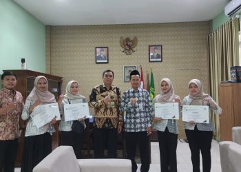 Kepala Kemenag Kota Tegal Lepas Mahasiswa PKL dari UPS Tegal, Berikan Pesan Inspiratif tentang Pengabdian dan Integritas