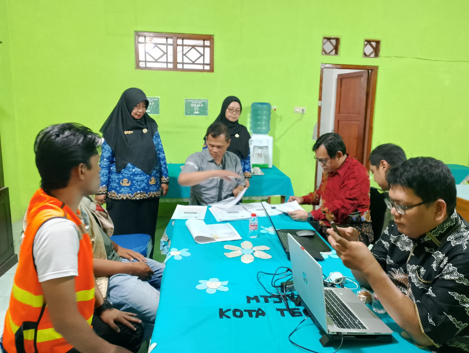 Inspektorat Jenderal Kemenag RI Laksanakan Reviu Proyek SBSN Madrasah di MTsN Kota Tegal