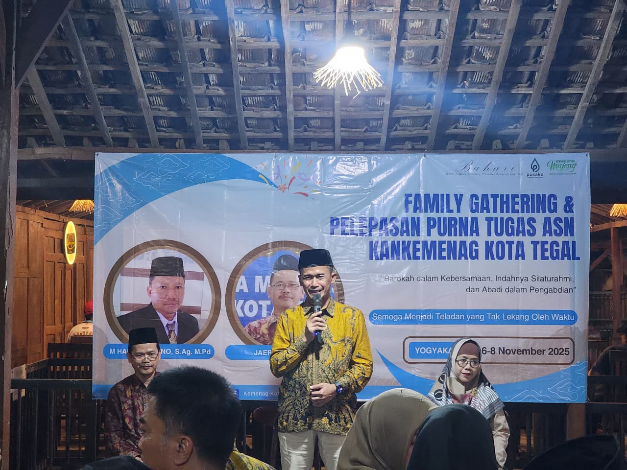 Keteladanan dalam Pengabdian : Kemenag Kota Tegal Gelar Family Gathering dan Pelepasan Purna Tugas