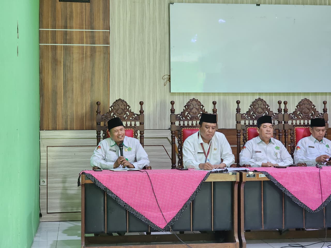 Kemenag Kota Tegal Perkuat Mental Spiritual Pegawai melalui Bimbingan Rohani tentang Makna Syukur